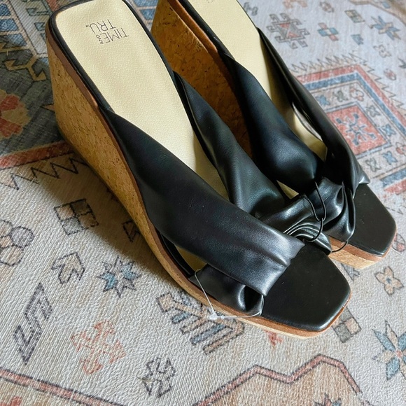 Time and Tru Shoes - Time and Tru Black Wedge Peep-Toe Shoes